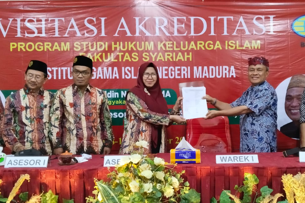 ACCREDITATION AND THE SUSTAINABILITY OF QUALITY ASSURANCE FOR SHARIA FACULTY AND STUDY PROGRAMS IN INSTITUTE OF STATE ISALMIC RELEGI0N MADURA
